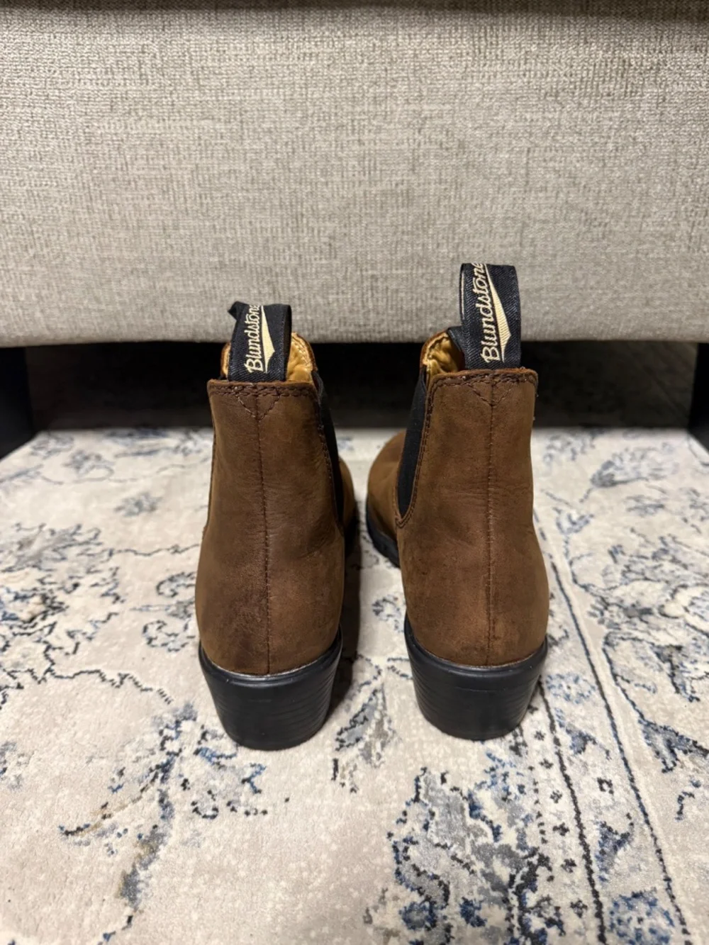 Blundstone 1673 Heeled Chelsea Boots